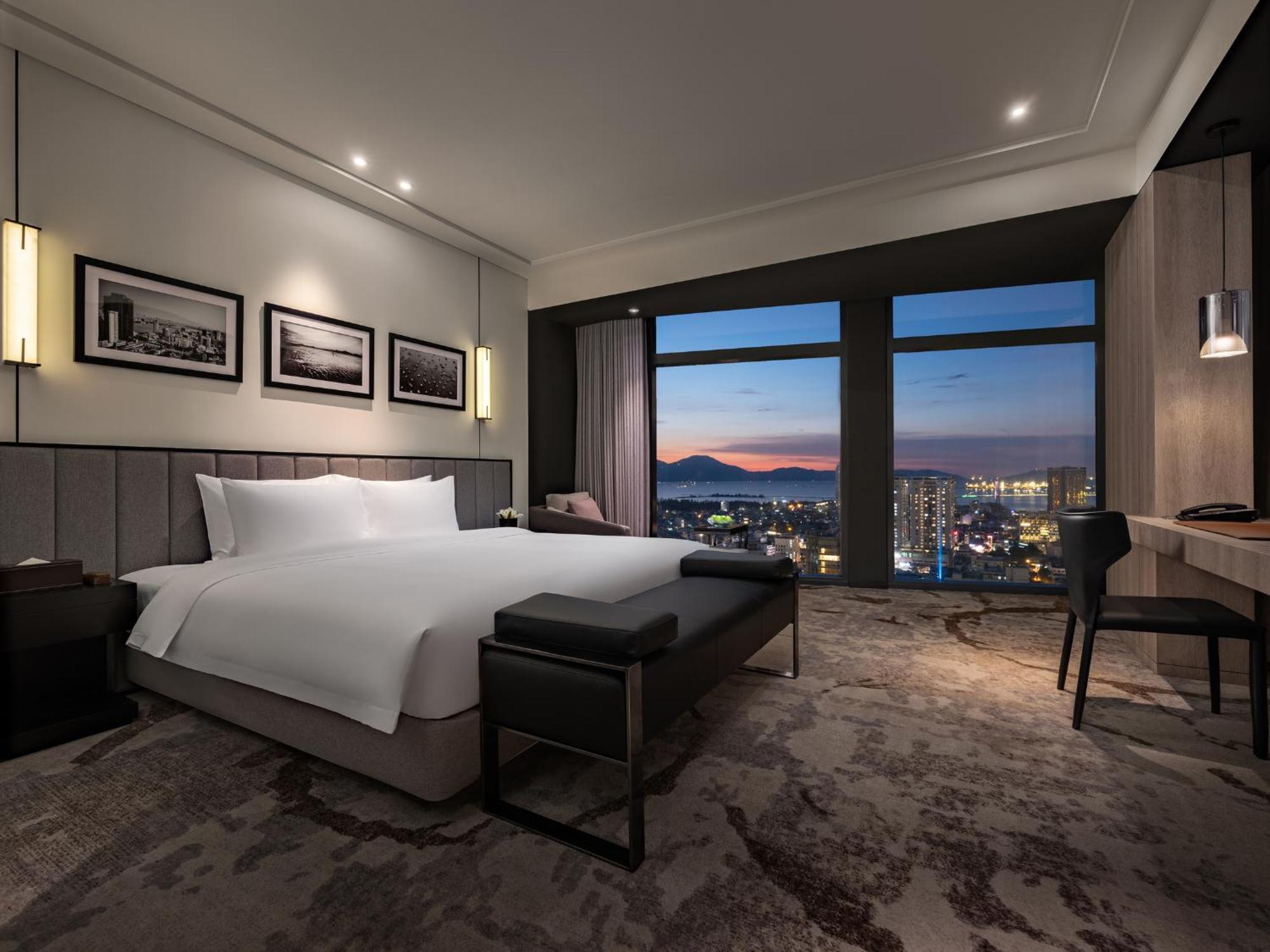 Crowne Plaza Danang City Centre By Ihg Exterior foto