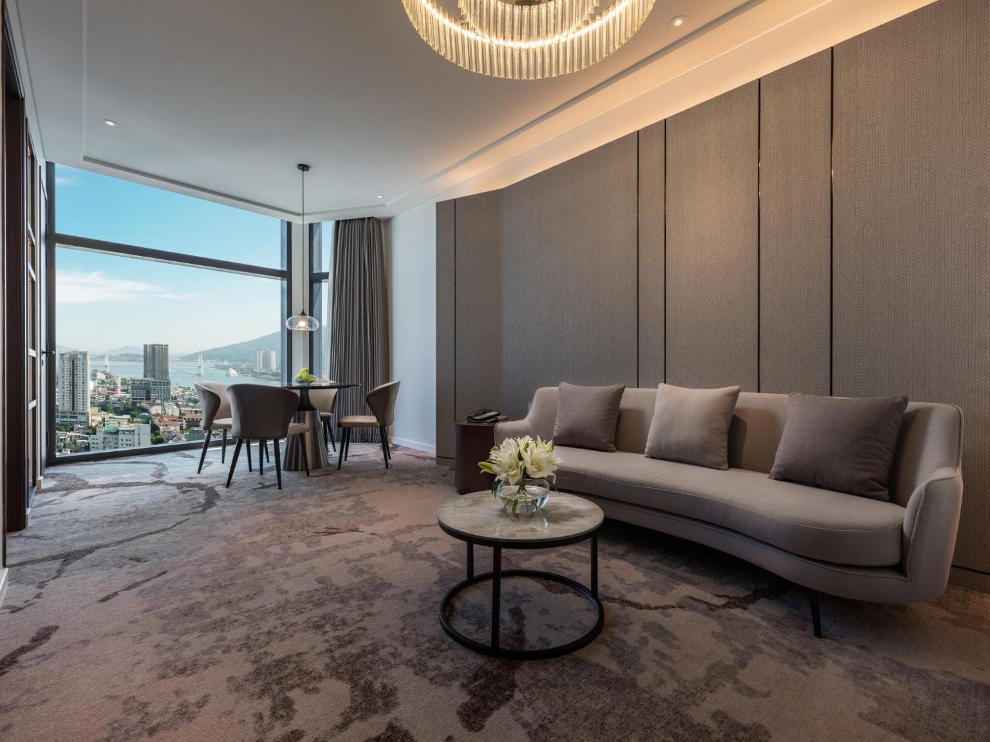 Crowne Plaza Danang City Centre By Ihg Exterior foto