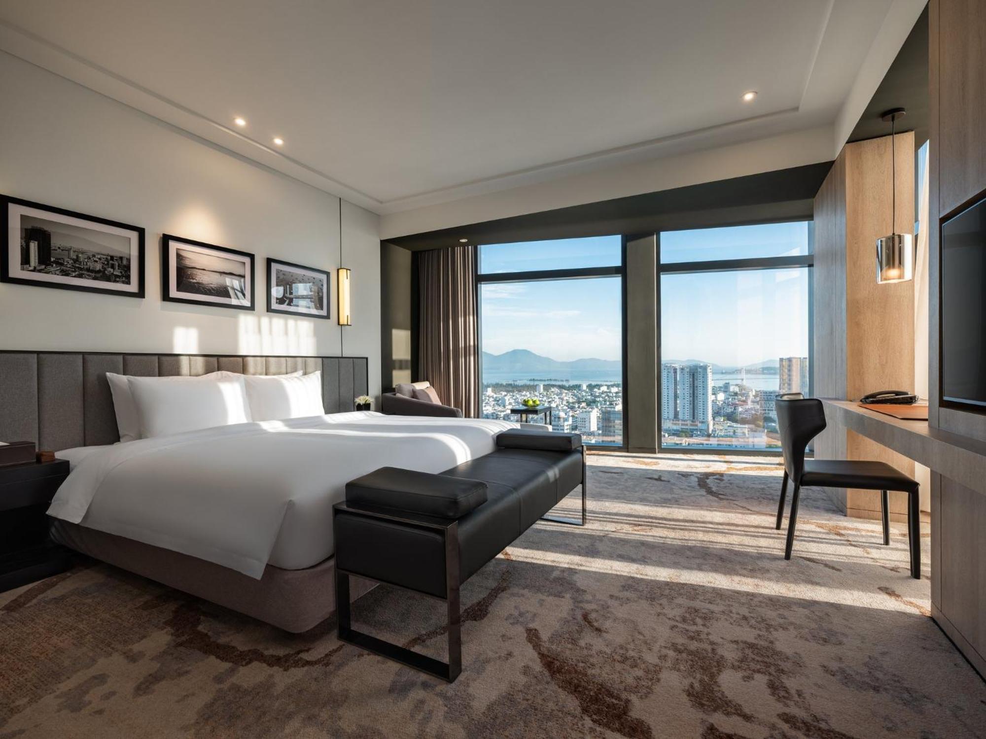 Crowne Plaza Danang City Centre By Ihg Exterior foto